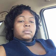 Pros and cons of season drink pass with paper cup vs bottle? I guess the  bottle you have to carry with you everywhere but you get more drink when  refilling??