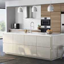 Cuisines Metod Finition Voxtorp Beige Brillant Ikea Cuisine Moderne Meuble Cuisine Cuisines Design