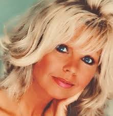 Toni Lynn's Instagram, Twitter & Facebook