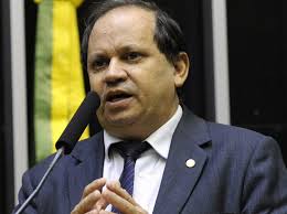 Eli Borges garante respeito à liberdade religiosa e a LGBTs e reafirma que  vai gerar 50 mil empregos: “Quem viver verá"