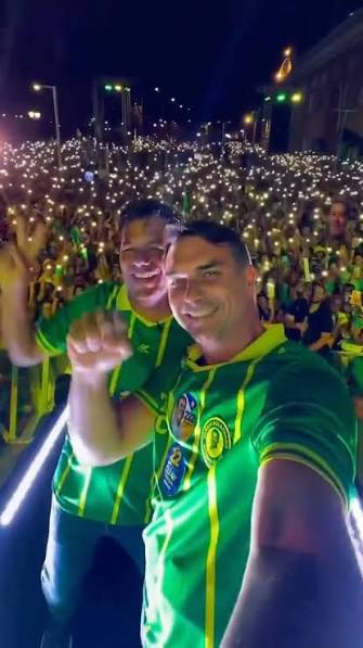 🇧🇷2️⃣2️⃣2️⃣ Para que não restem dúvidas sobre o tamanho da vontade de mudança do povo brasileiro. No dia 04/10 Pernambuco dará uma resposta ainda maior. Com Flávio Bolsonaro na presidência e Mendonça ...