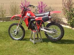 Pin By Paolo On Le Mie Moto Moped Motorcycle Red Fox