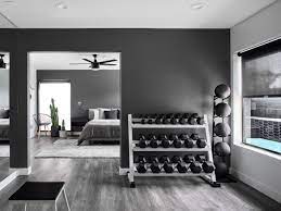 Shop kettlebells, yoga mats & more to complete your. 75 Beautiful Home Gym With Black Walls Pictures Ideas July 2021 Houzz