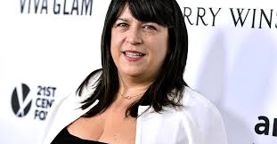 EL James om framgången och 150 miljoner sålda böcker: "Jag blir attackerad" 