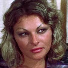 Who is Alex Mann dating? Alex Mann girlfriend, wife