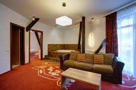 Hotel ave lux va pune la dispozitie un restaurant pentru mic dejun, un salon deosebit pentru ocazii speciale si un bistro bar. A Hotel Com Hotel Ave Lux Hotel Brasov Rumania Precio Comentarios Reserva De Alojamientos Contacto