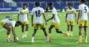 Jamshedpur enter the tie on the back of three consecutive defeats while hyderabad haven't lost a game in this calendar year. Isl 2020 21 Hyderabad Fc Vs Jamshedpur Fc Preview Unbeaten Hfc Take On Win Less Owen