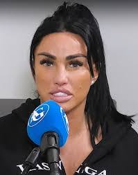 Kaci Price's Instagram, Twitter & Facebook