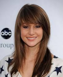 Cowlicks are most often found on the front hairline, crown of the head or nape of the neck. Best Hairstyles For Big Foreheads You Should Try On Newstrack English 1