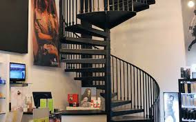 Spiral staircase are well known for their luxuriousness and artistic styles, and they have actually been discovered throughout architectural history turning up in churches, castles, estates and many more. Spiral Staircase Dubai White Metal Co