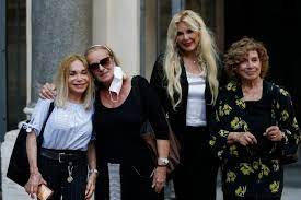 Era la più amata tra le signorine buonasera. U Wzuacas3qhmm