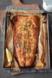Saumon Au Beurre Aille Miel Maryse Cocotte Fish Recipes Easy Fish Recipes Whole30 Fish Recipes