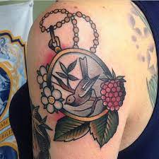 Tattoo By Cassandra Frances Tattoos Tattoo Magazines Pretty Tattoos