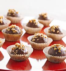 No Bake Peanut Butter Balls Recipe Cookies Recipes Christmas Christmas Baking Cookies Chocolate Peanut Butter Recipes