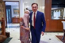 Anwar ibrahim minta raja malaysia hentikan proklamasi darurat. Anwar To Make Important Announcement After Meeting Malaysia S King Se Asia News Top Stories The Straits Times
