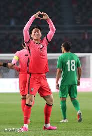 파울루 벤투 감독이 이끄는 대한민국 축구 국가대표팀은 13일 오후 3시 고양종합운동장에서 2022 카타르월드컵 아시아지역 2차예선 레바논과 h조 최종전을 치르고 있다. ìŠ¤ê²½í¬í†  í™©ì˜ì¡° ì²«ê³¨ í•˜íŠ¸ ë„¤ì´íŠ¸ë‰´ìŠ¤