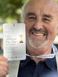 Damien Key's Instagram, Twitter & Facebook