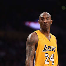 Im zentrum der kritik steht der deutsche nationalspieler dennis schröder, dem kein einziger. Nba Legende Kobe Bryant Tot Lakers Star Stirbt Bei Helikopter Absturz Sport