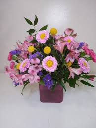 They offer daily flowers delivery in glendale area at very affordable prices. Phoenix Florist Flower Delivery Phoenix Arizona Flower Delivery Bloom All Flowers