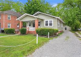 110 Saint James Ave, Suffolk, VA 23434