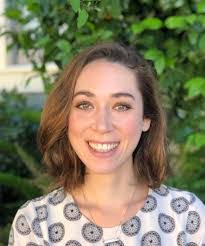 Eliza Arnold's Instagram, Twitter & Facebook