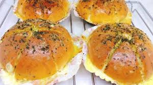 She says that the batter is a little dry, but never add more liquid than what is needed. Resep Garlic Bread Cream Cheese Korea Topwisata