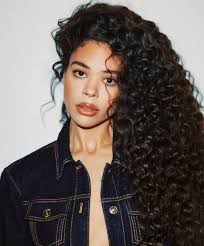 Dua Lipa feat. DaBaby: Levitating (Music Video 2020)