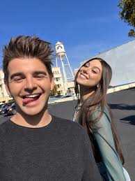 Kira Kosarin on X: day 5… first day of filming ⚡️ t.coLmypEeFoA4   X