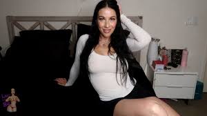 lahlah1684 manyvids mommy fucked hard