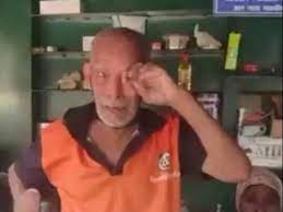 Baba ka dhaba, a little blue box at malviya nagar in south delhi, was the cynosure of many eyes across the country, including celebrities from showbiz who posted appeals asking people to go there and get themselves a meal. Tears Turn Into Joy Baba Ka Dhaba S Old Man Gets Love From Everyone Including Bollywood Stars