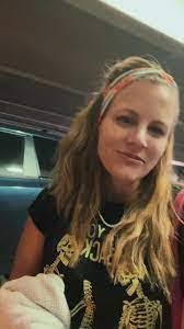 Ariana Hatfield's Instagram, Twitter & Facebook