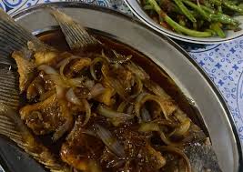 Saus padang sering sekali dipergunakan dalam berbagai olahan makanan termasuk olahan seafood. Resep Gurame Saus Mentega Remas Nu