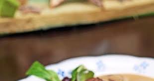 Reh Schaufele Mit Weck Knodel Wild Preiselbeeren Und Acker Salat Rehbraten Rezept Einfache Gerichte Schaufele