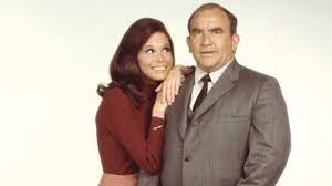 2 days ago · asner was born into an orthodox jewish family on november 15, 1929, in kansas city, missouri, but he grew up in kansas city, kansas. The On And Off Screen Connection Between Ed Asner And Mary Tyler Moore Biography