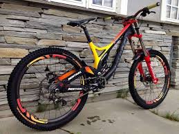 Pin By Top Pinturas Vinicius On Sweet Looking Bikes Downhill Bike Mountain Bike Art Mtb Bike Mountain