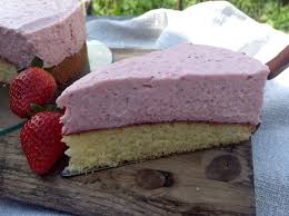 Sommerliche Erdbeertorte Erdbeertorte Erdbeertorte Einfach Kuchen Und Torten