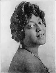 Vannie Smith, known professionally as Vanita Smythe (January 13, 1925