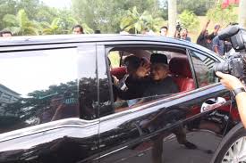 Pejabat perdana menteri, blok utama, bangunan perdana putra, pusat pentadbiran kerajaan persekutuan, 62502 putrajaya, malaysia tel : Tun Mahathir Secara Rasmi Perdana Menteri Malaysia Ke 7 Selangorkini