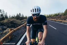 The tubeless version of the grand prix 5000 is aimed at fans of tubeless riding, with a side wall designed to provide a stable fit on the rim. First Ride Continental Gp 5000 The Best Racing Tyre Of All Time Gran Fondo Cycling Magazine