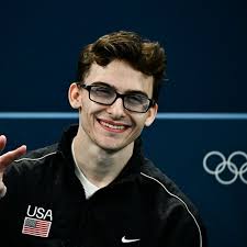 JO 2024 : Stephen Nedoroscik, le Clark Kent de la gymnastique américaine  qui affole Internet