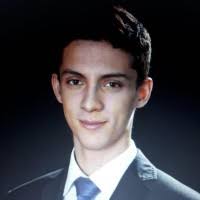 10+ perfiles de «Chris Gallardo»