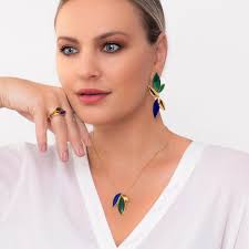 BRINCO LAURA, Via Volare