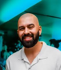 Kevin Boroumand's Instagram, Twitter & Facebook