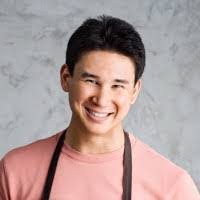 Robert Poon's Instagram, Twitter & Facebook