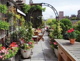 Placed in the east side of central rooftop bar new york. 5 Roof Garden Designs Worth Looking At Balcony Garden Web
