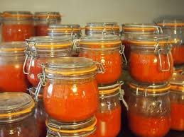 Sauce Tomate De La Meme De Pierre Troisgros Ou L Ete En Bocal Le Chas Et La Louche Recette Sauce Tomate Conserve De Sauce Tomate Conserves De Tomates
