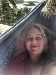 Jon is off to Nadi.....Kids are napping....and I get to spend one more  night in Savusavu.............and one more hour in a hammock 🏝😘💕 😂  #momlife Back to the village in the morning