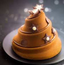 Pin By Carmen Laura On Chocolate Box Desserts Christmas Cake Christmas Food