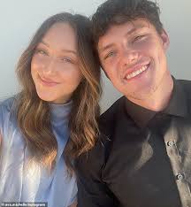 Netflix star Ava Michelle breaks down in tears as she issues warning about  dangers of fentanyl