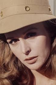 Marianne Hill's Instagram, Twitter & Facebook